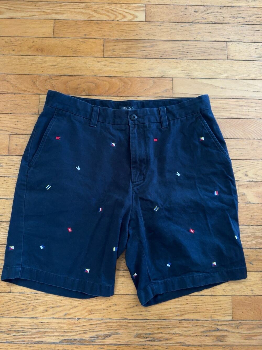 Nautica Mens Flag Print Chino Shorts Navy Blue Cotton Flat Front Size 34